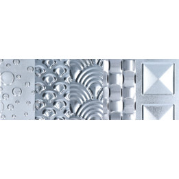 Vzorky plechů, 18 typů, formát cca 200 x 200 mm (17 ks 3D vzorů a 1 ks tkanina)